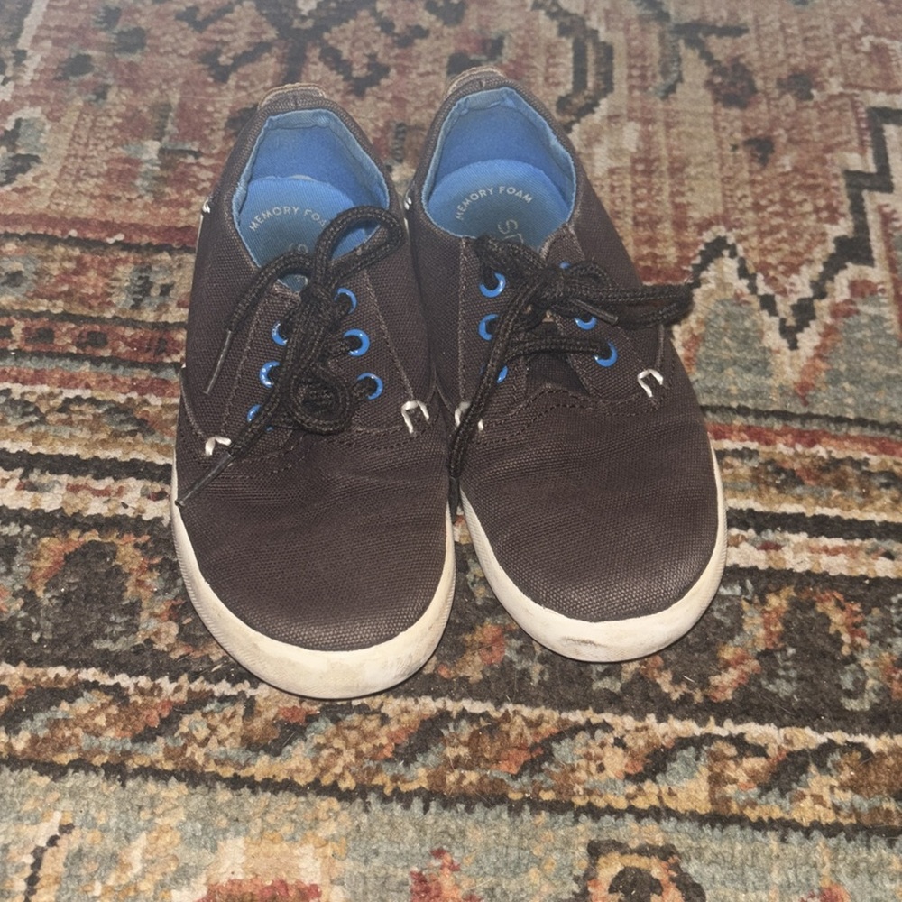 Sperry Tennis Shoes